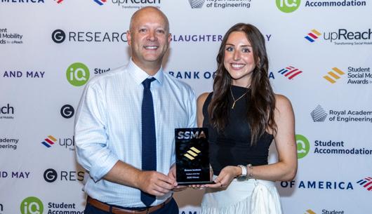 Browne Jacobson wins Employer of the Year at the UpReach Student Social Mobility Awards for second year in a row